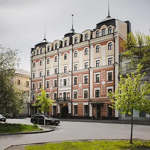 https://podol-plaza.hotels-of-kiev.com