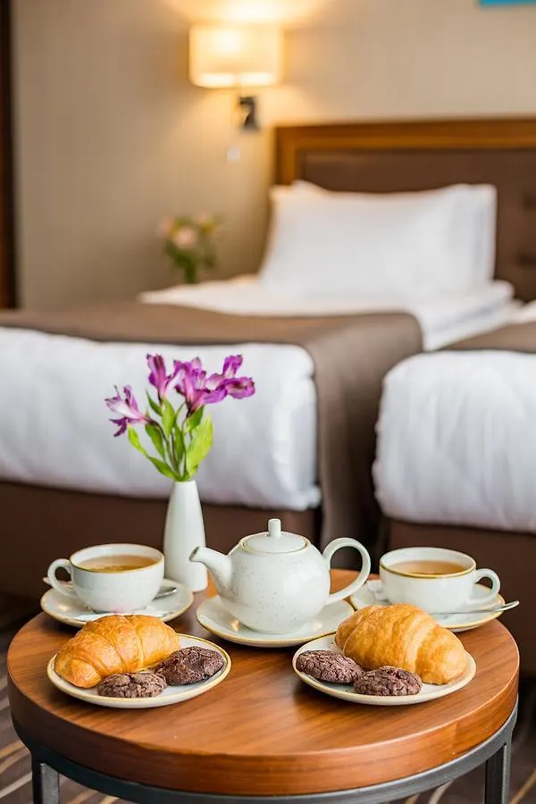 Taurus City Hotel Lviv